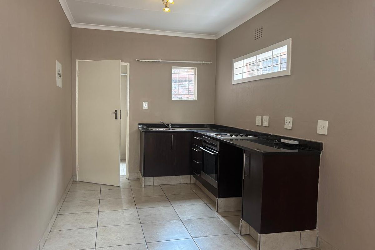 1 Bedroom Unit for Sale in Bramley Park - Photo 3