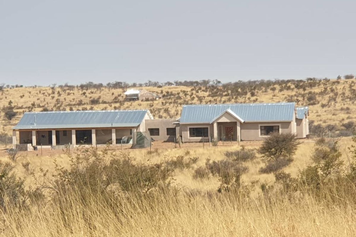 MANY HILLS - PLOT WITH 2 HOUSES FOR SALE - Photo 3