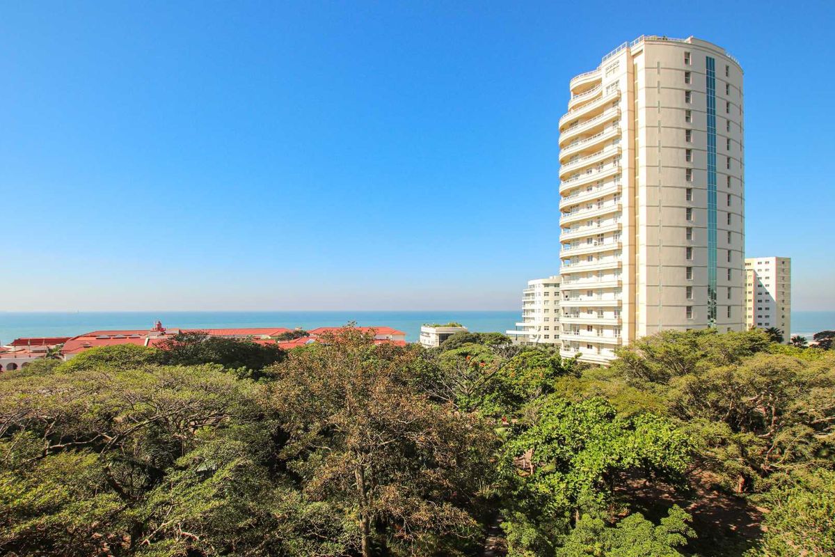 The perfect lock up and go holiday home in sought after Oyster Quays! - Photo 4