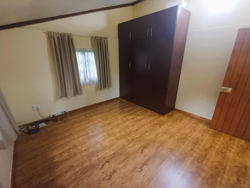 FOR RENT  |  Bothas Hill  |  2 Bedroom Garden Cabin - Photo 8