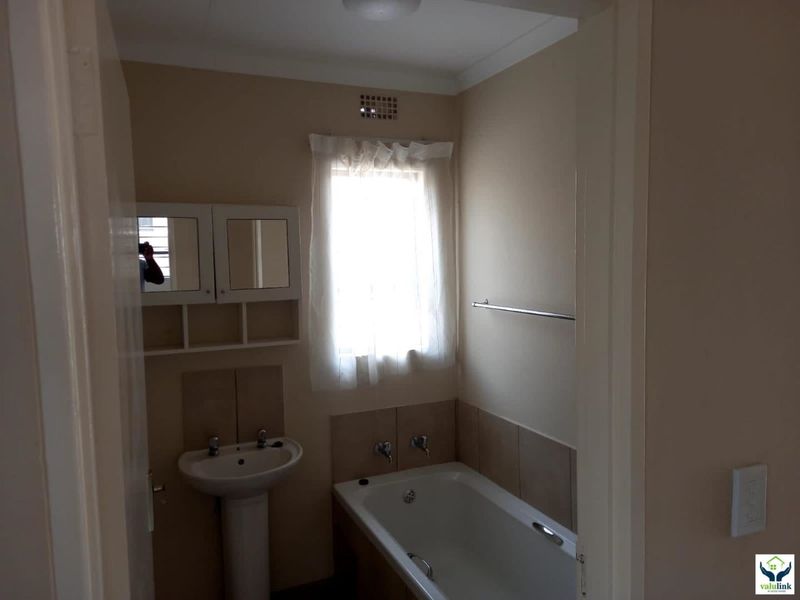 Riverside View R 885 000- 3 Bed Home! - Photo 10