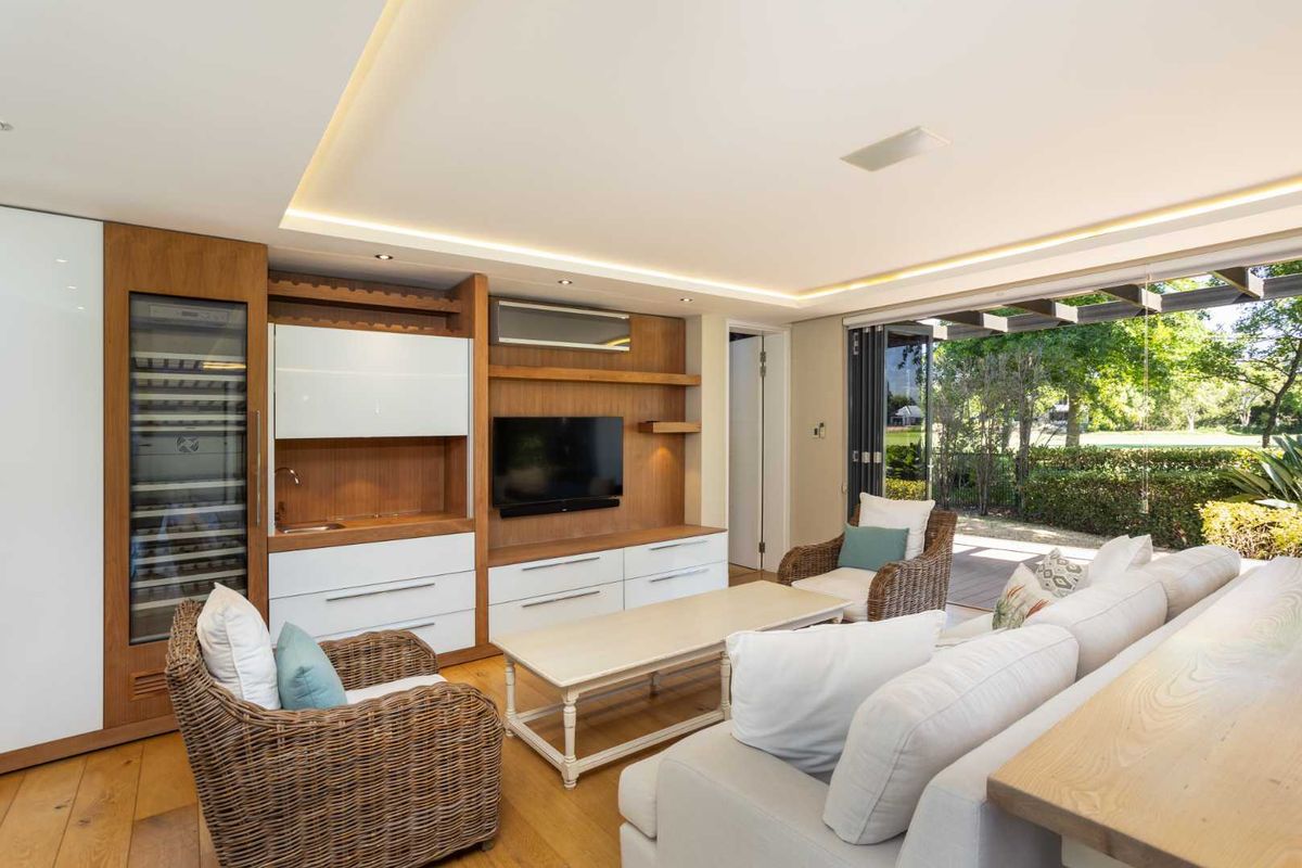 Elegant and Spacious Home on the 14th Fairway with Mountain and Pearl Valley Golf Course Views - Photo 5