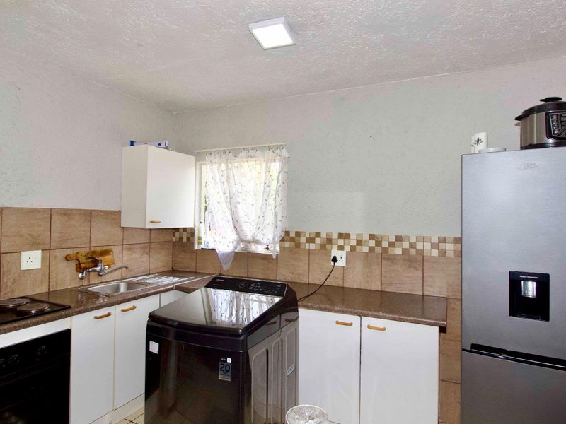 Ground Floor Apartment in a great location. - Photo 7