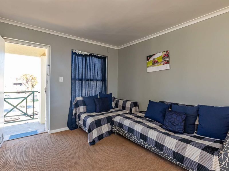 Secure - First-Floor Apartment for Sale - Photo 5