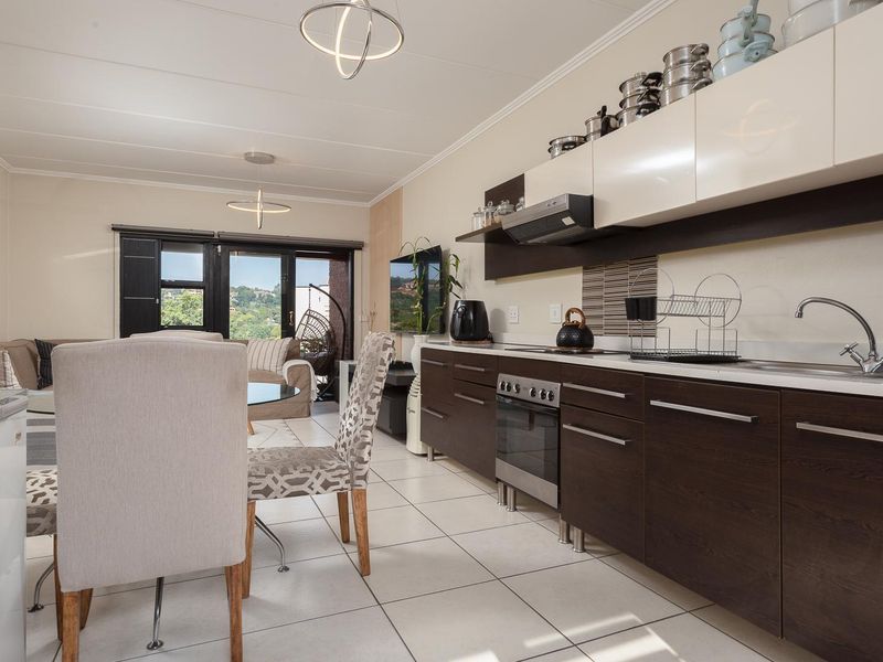 2 Bedroom Ground-floor Unit in Bakara-Glenvista with Stunning Views - Photo 3