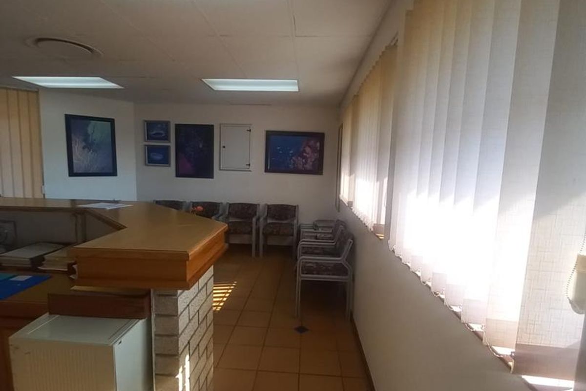 Compact Commercial Unit in Richards Bay Central Business District - Photo 2