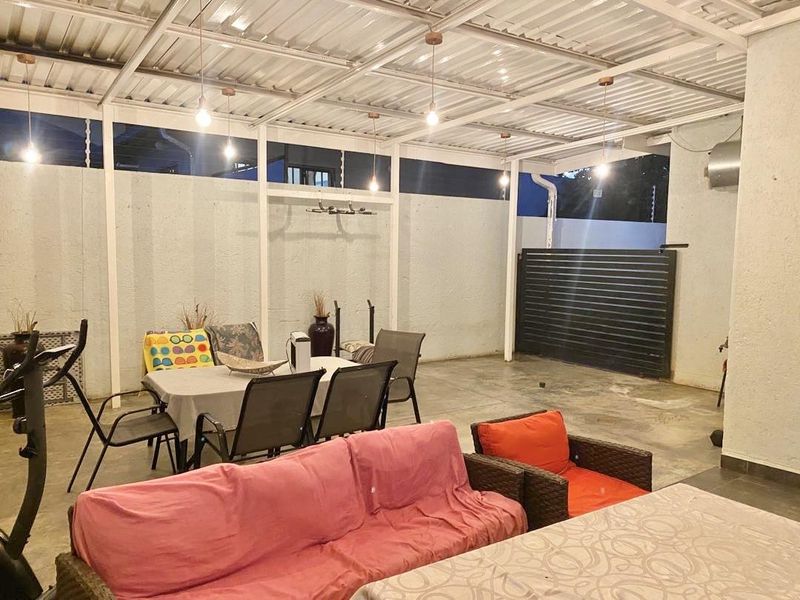 2 Bedrooms House For Sale in Otjomuise - Photo 9