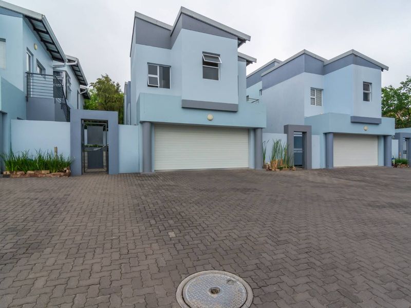 Elegant 4-bedroom Home in Ferndale, Randburg - Photo 6