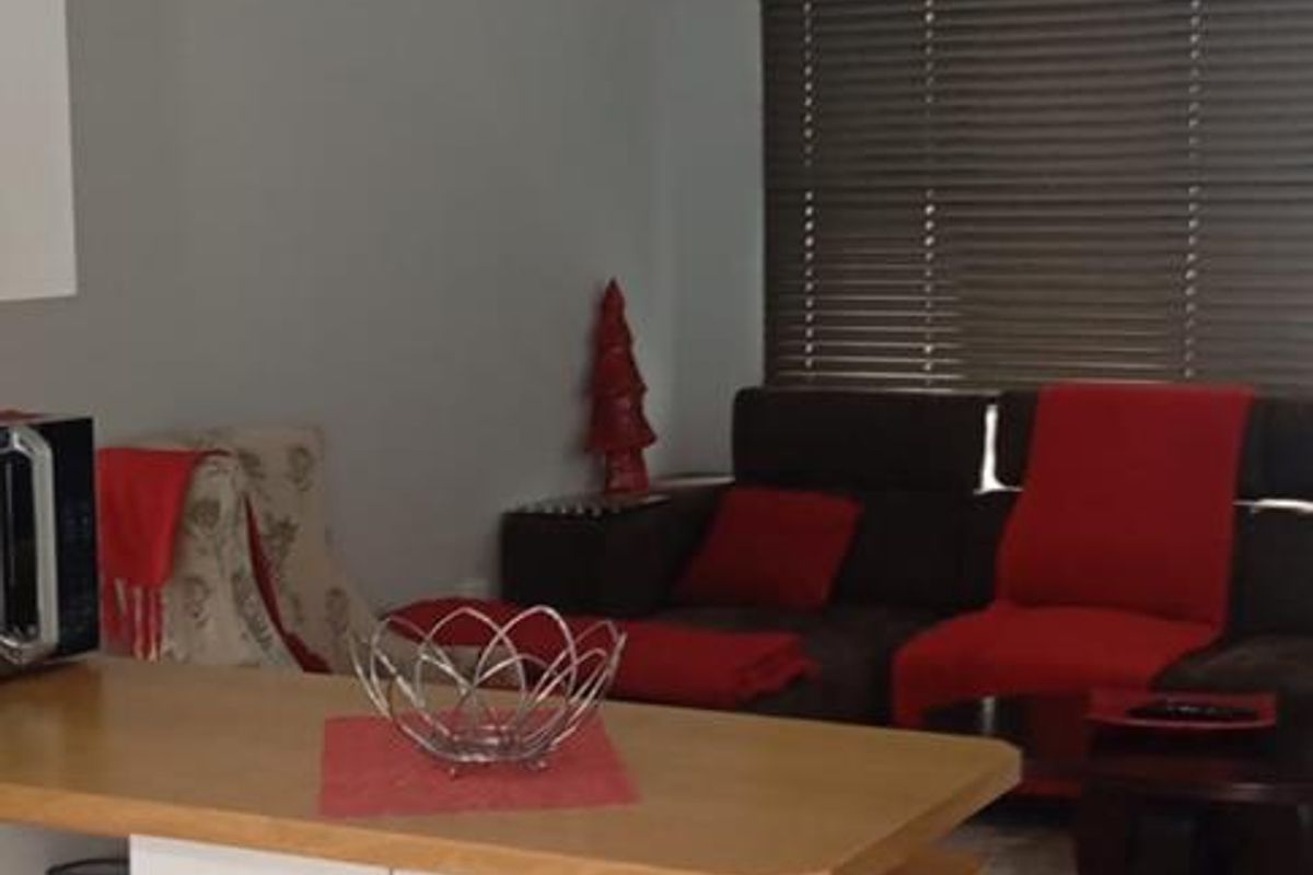Two bedroom townhouse, New Redruth - Photo 5