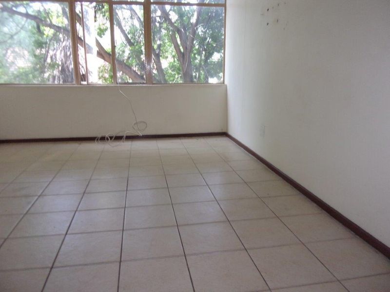1 BEDROOM FLAT TO RENT IN PRETORIA NORTH - Photo 4
