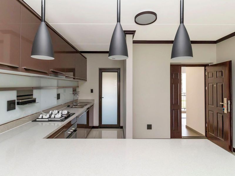 Modern family living - Photo 9