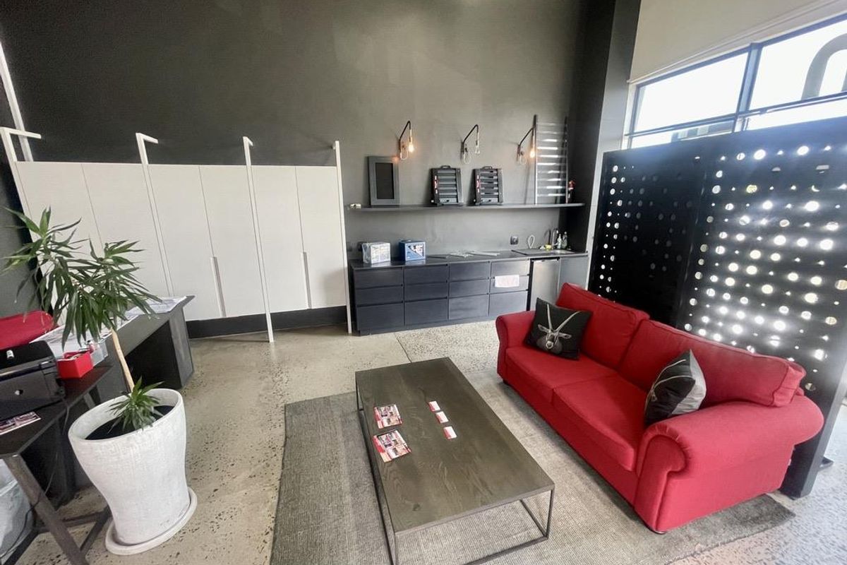 Hendra - Premium 100m2 Retail Space to Let in Durban North - Photo 4