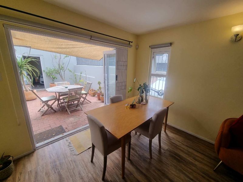 Semi-furnished Two-Bedroom Townhouse with Courtyard and Garage in Sought-After Claremont Upper! - Photo 10