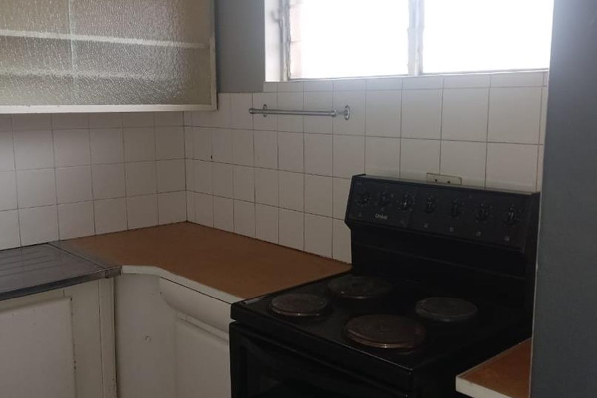 1 BEDROOM FLAT TO RENT IN ARCADIA - Photo 2