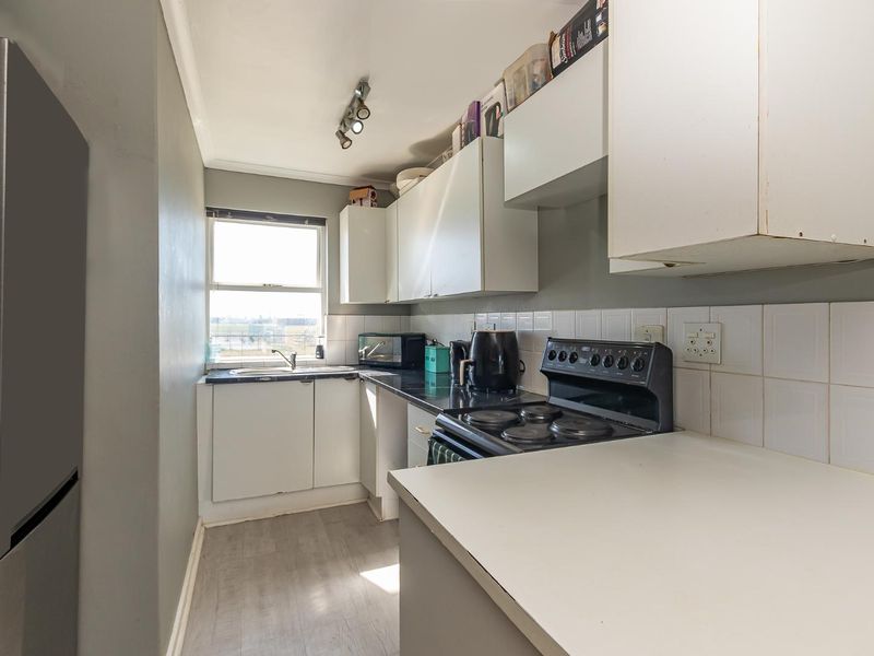 Secure - First-Floor Apartment for Sale - Photo 7