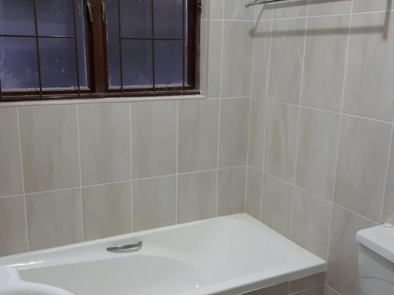Own a Cozy 2-Bed Apartment in Central New Germany Today! - Photo 8