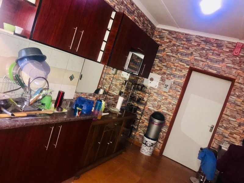 Three bedroom house for sale in Ongwediva - Photo 5