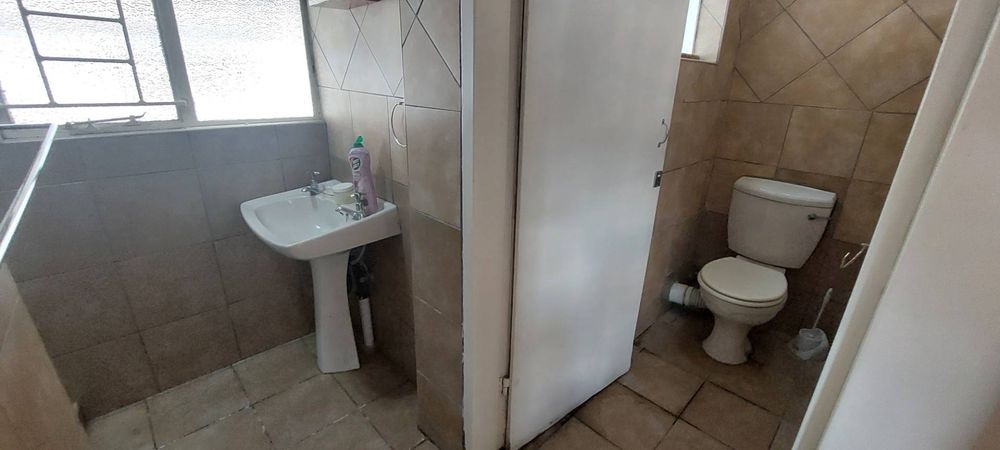 Flat's bathroom
