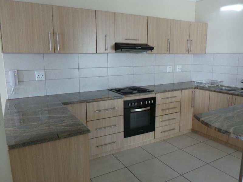 Spacious Duplex Town House close to Municipality - Photo 4