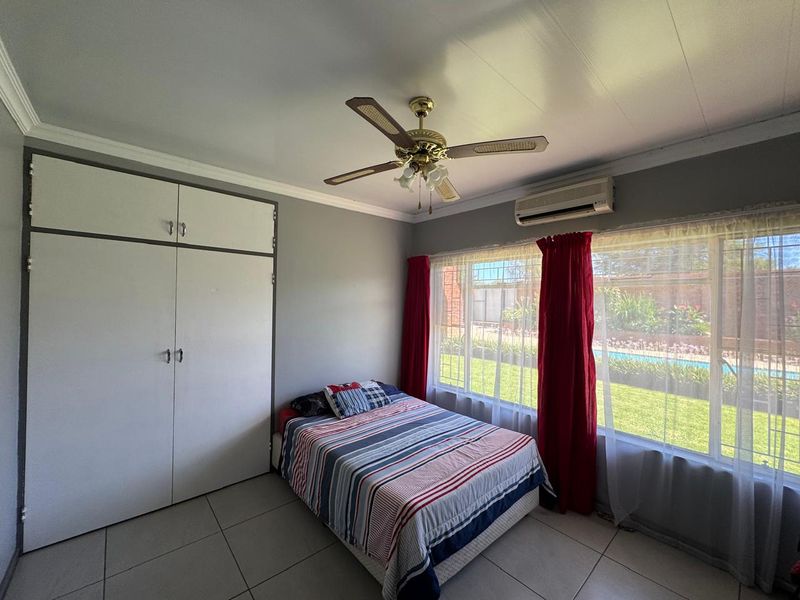 Charming Newly Renovated Home with Income-Generating Flat in Barkly West - Photo 10