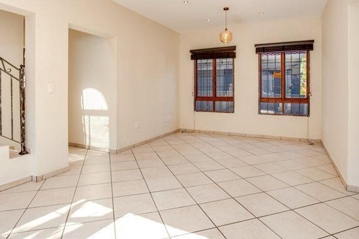 4 BEDROOM CLUSTER HOME FOR RENTAL. - Photo 5