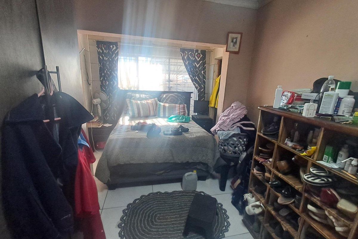 Family House In Ivory Parkl - Photo 5