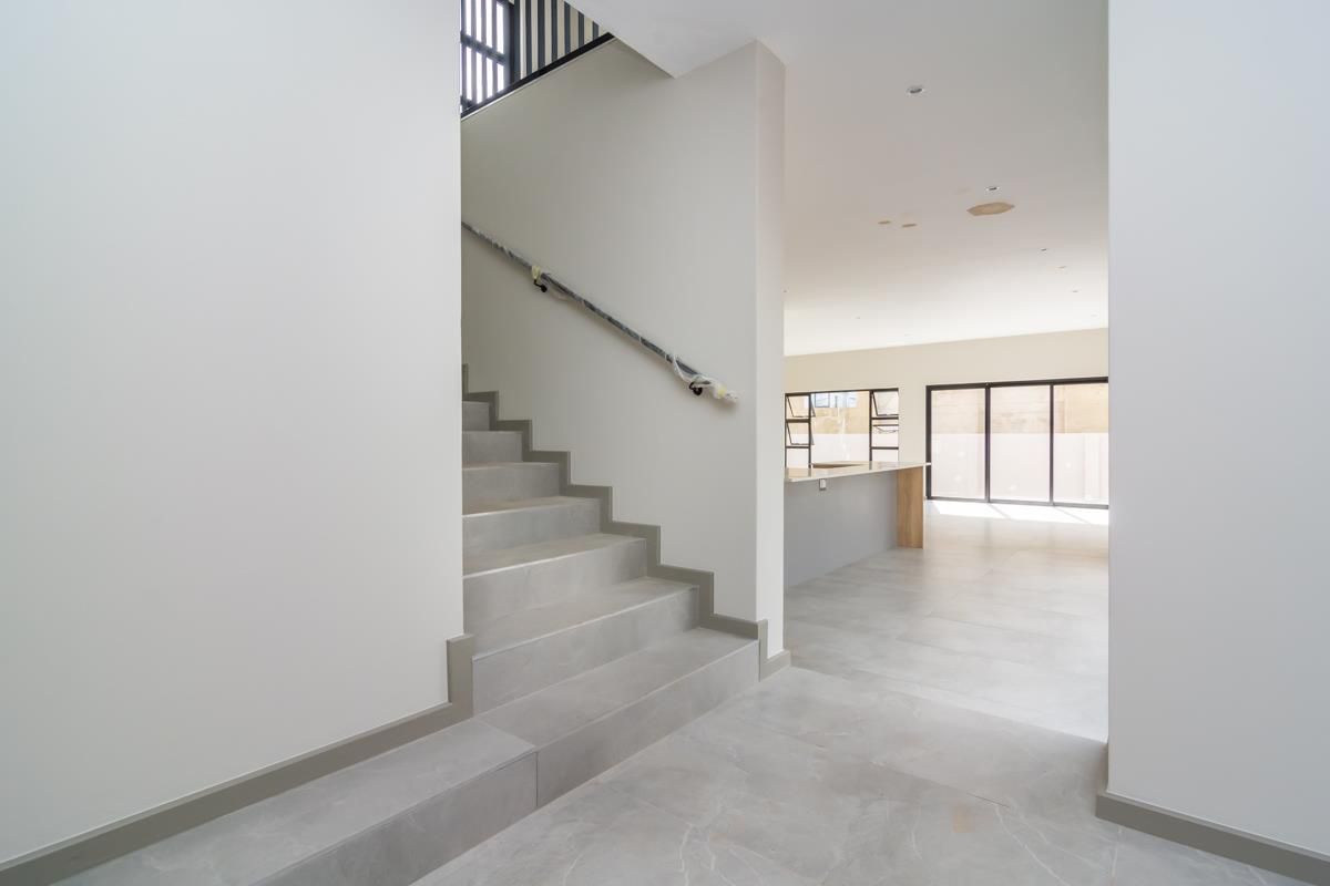 Modern Home in the heart of HomesHaven - Photo 4