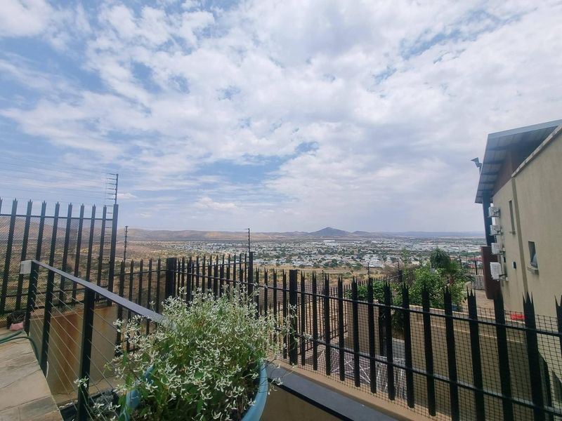 FOR SALE HENNING VILLAGE BEAUTIFUL MODERN UNIT - Photo 6