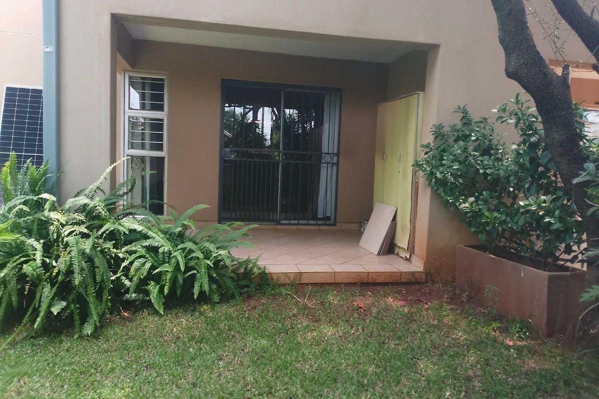 Discover Your Dream Home: Elegant 2-Bed Corner Unit Awaits! - Photo 3