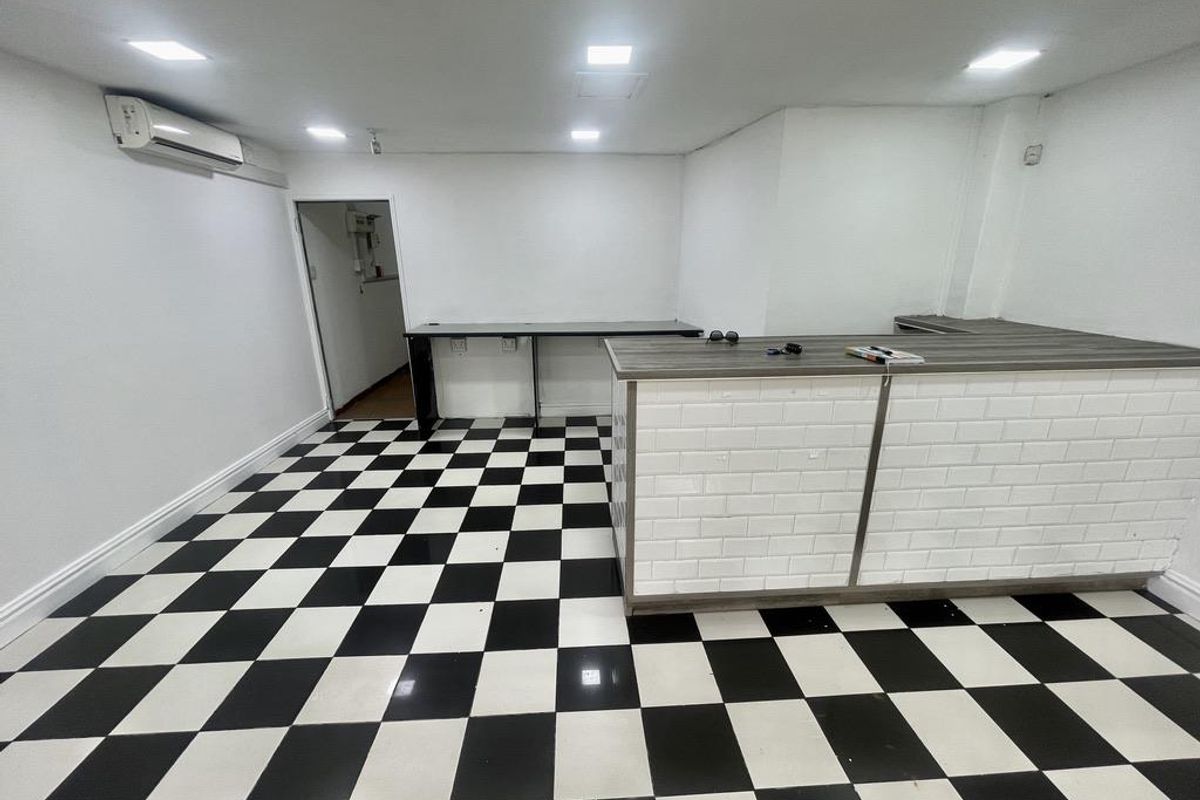 Hendra - Prime Retail / Restaurant Space To Let in Central Durban North - Photo 4