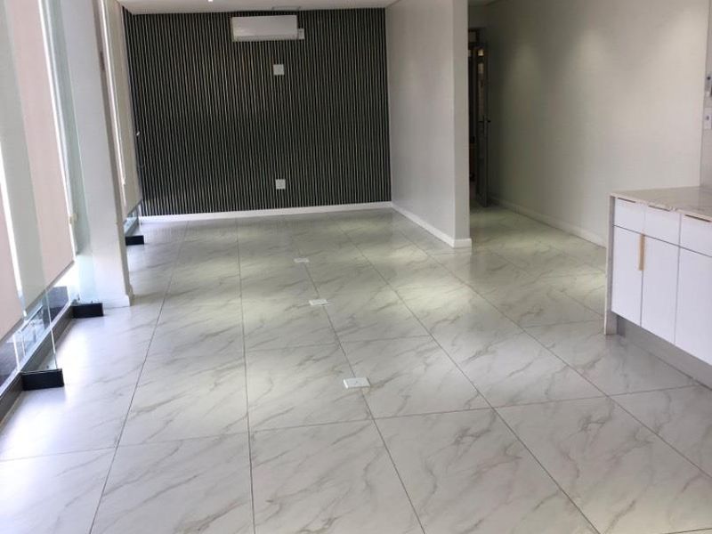 Medical Centre suite to rent - Photo 9