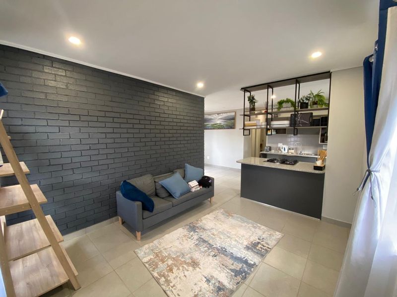 Modern 3-Bedroom Family Home in Sought-After Leopard’s Rest Security Estate - Photo 5