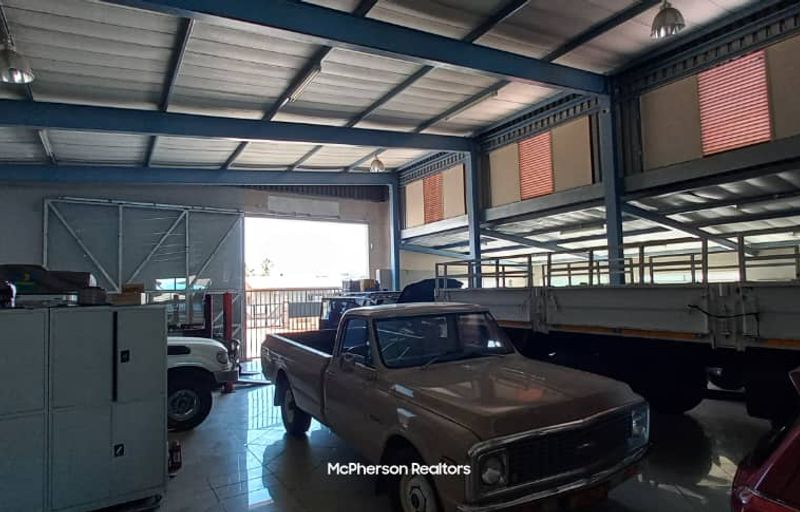 Warehouse For Sale in Prime Position