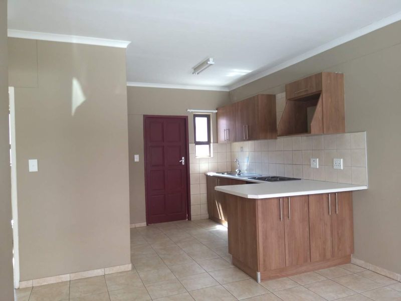 2 Bedroom flat with garage for sale in Narraville Perel Paleis - Photo 3