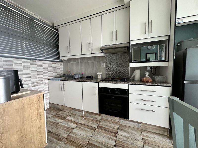 2 Bedroom Apartment For Sale - Compensation Beach - Photo 3