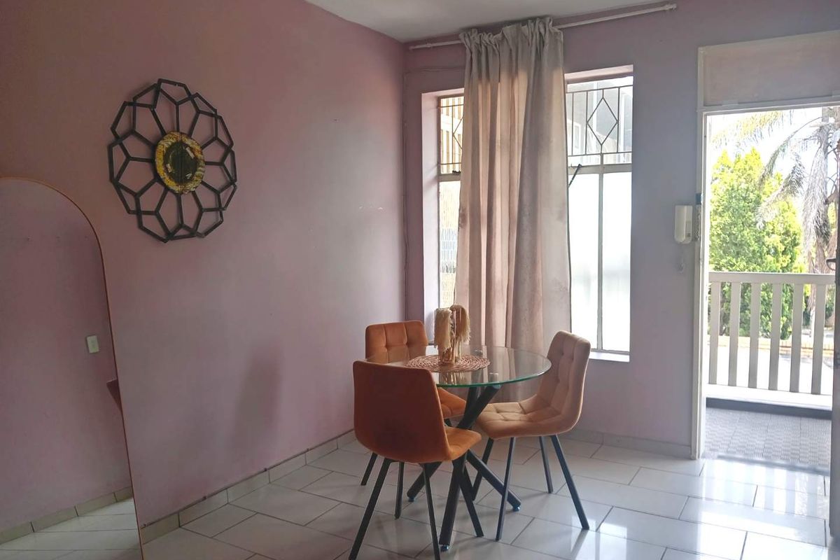 1.5 Bedroom Apartment For Sale - Photo 4