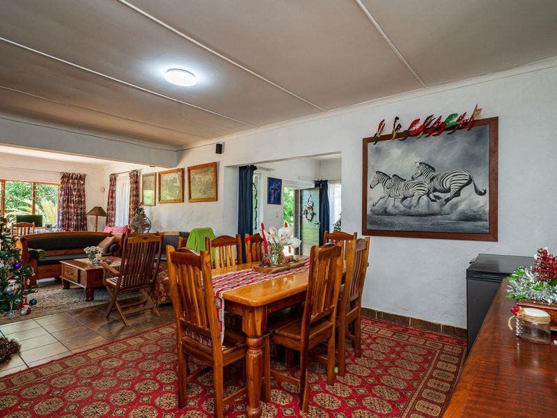 VERSATILE FAMILY LIVING WITH INCOME POTENTIAL IN A PRIME LOCATION - Photo 5