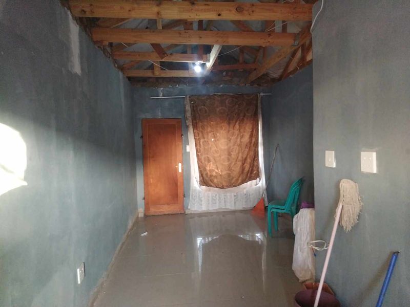 2 bedrooms house for sale in Soshanguve P - Photo 7