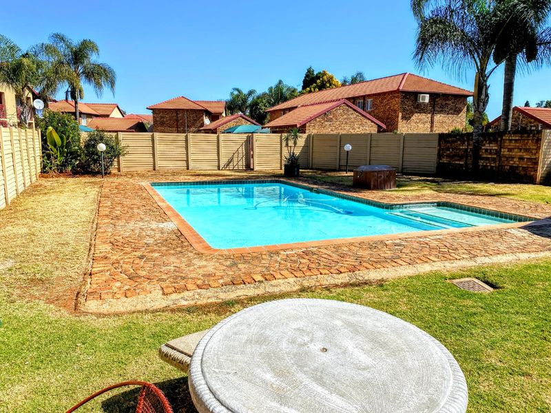 Prestigious & Secure Suburb - Photo 2