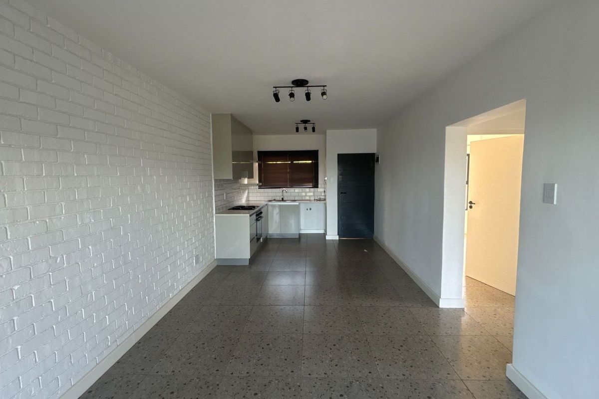 Modern 2-Bedroom Loft Apartment in Arbour Arch, Athlone - Photo 3