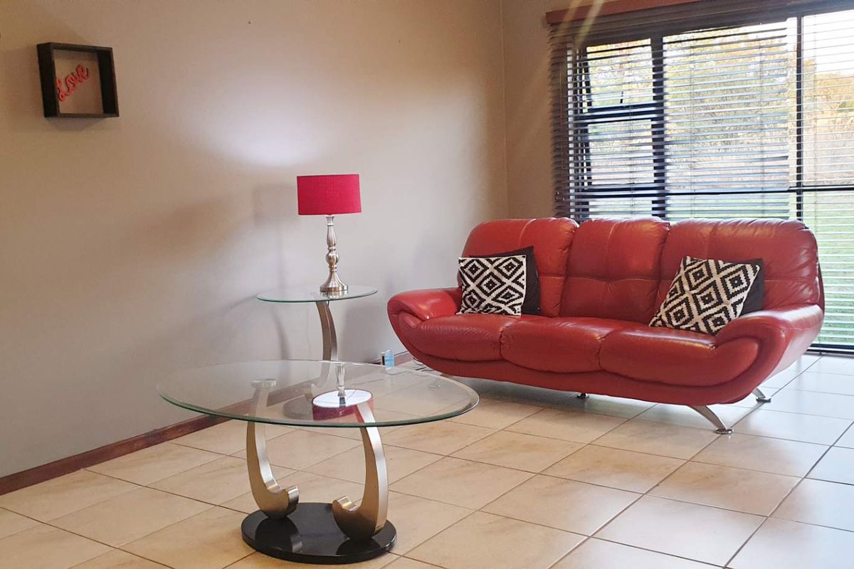 Excellent Position – Low Maintenance Contemporary additions.  All you can ask for with the price tag to match!!! - Photo 5