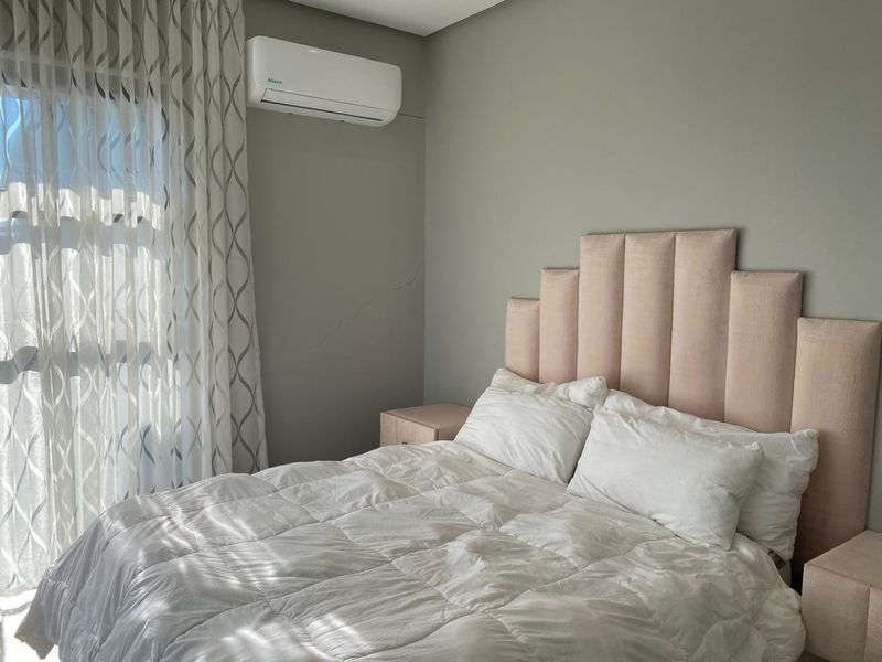 Excuiste Home For Rental in Palm Lakes Estate - Photo 9