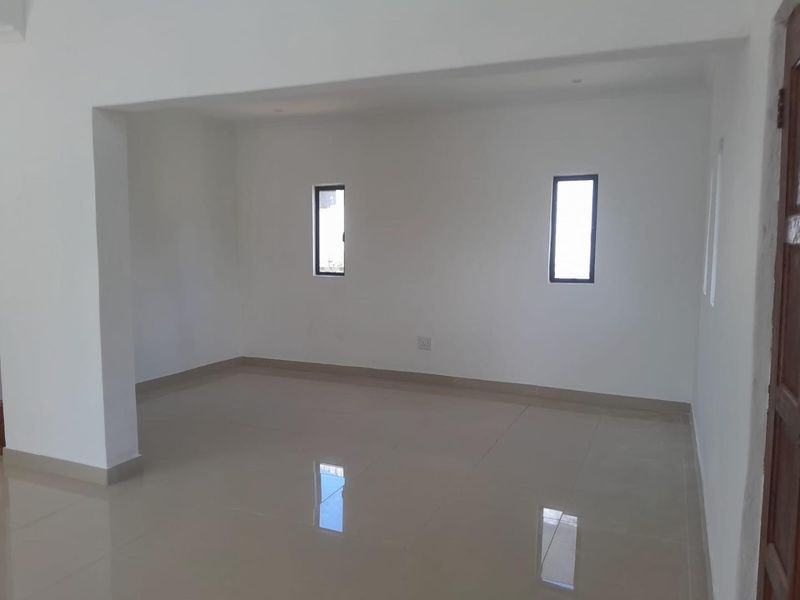 3 Bedroom Unit for sale in Sarnia - Photo 7