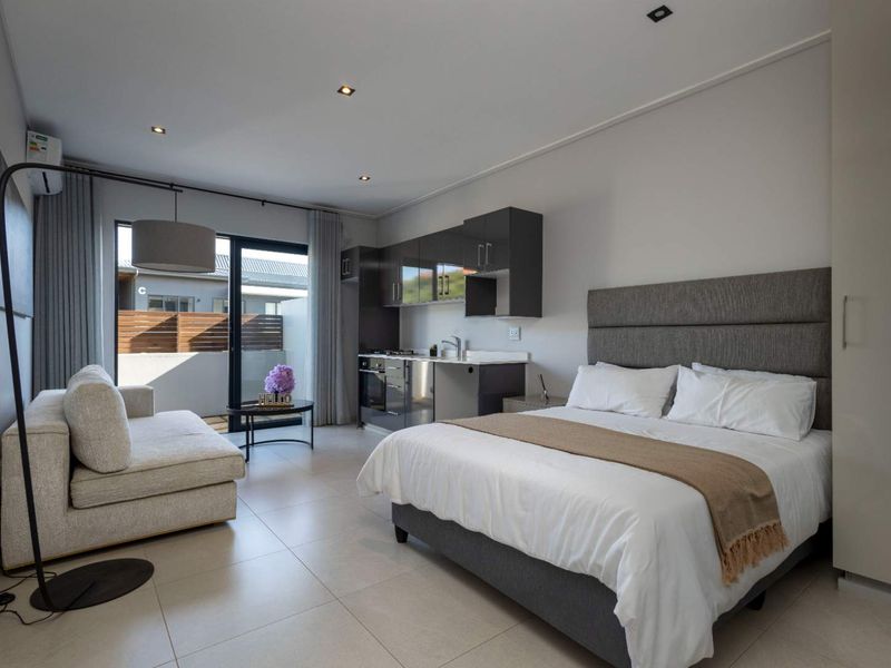 Luxury Coastal Studio Apartment in Ocean Club Zimbali Lakes. - Photo 4