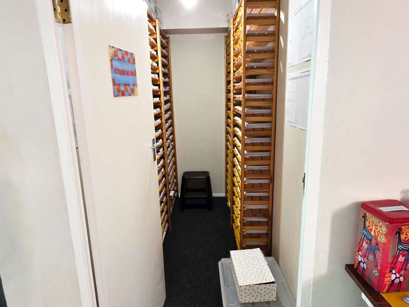 Beautiful Ground Floor Office in Westlake - Photo 9