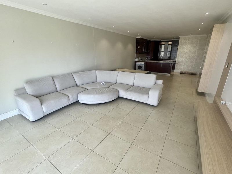 Hendra - Spacious 4-Bedroom Ground Floor Apartment with Sea Views – Ilala Ridge Estate - Photo 4