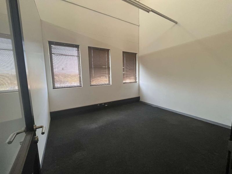 Retail & Office Rental Space - Photo 4