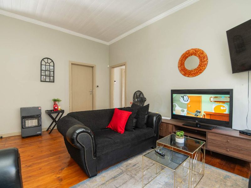 3 Bed house for sale In St Phillips Street Richmond Hill - Photo 10