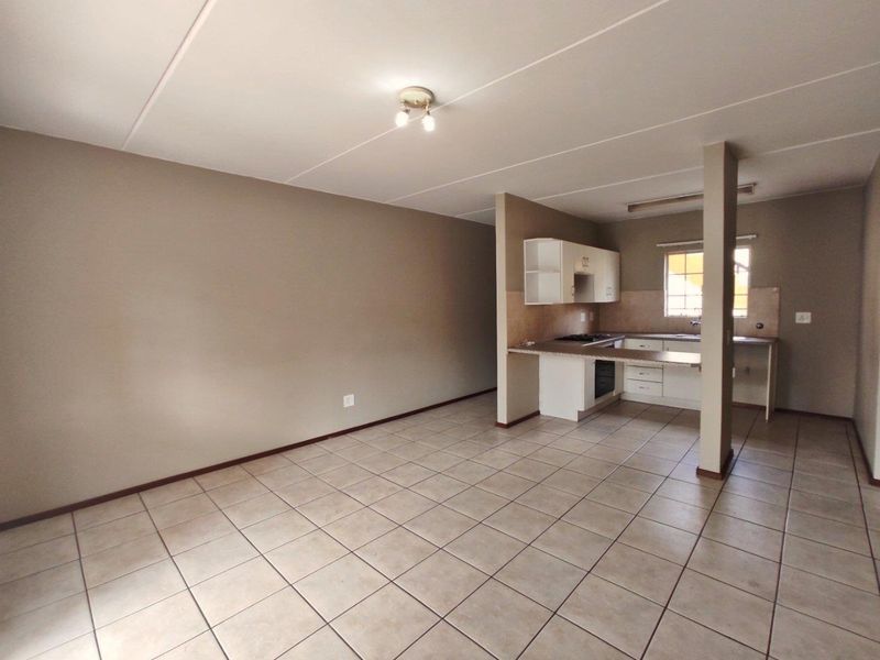 1 Bedroom, Ground Floor Apartment - Photo 2
