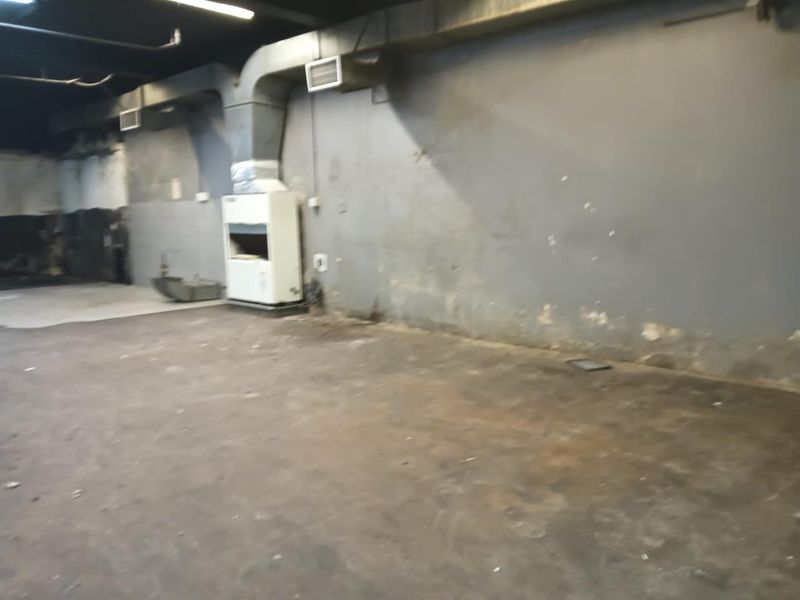 Shop to let in Durban CBD - Photo 5